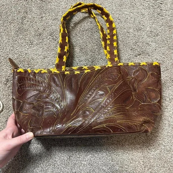 Brown leather handbag with yellow stitching accents - Picture 5 of 8